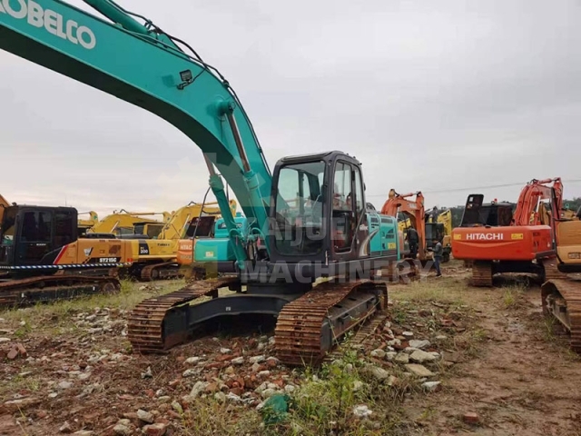 Used Kobelco SK250-8