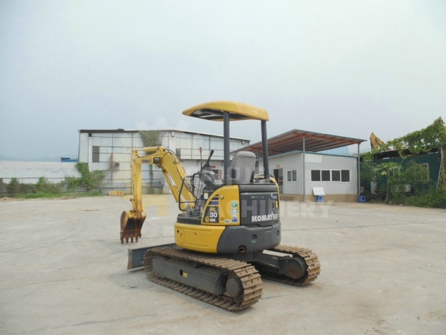 Used Komatsu PC30MR-2