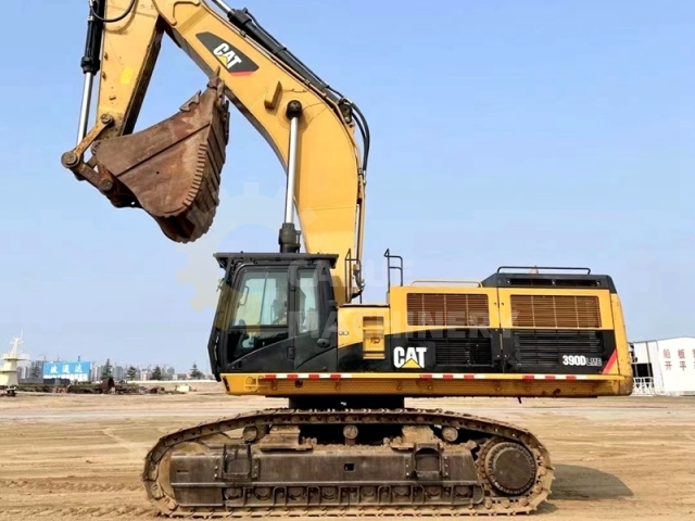 Used Caterpillar CAT390D