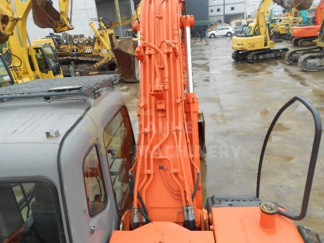 Used Hitachi ZX160