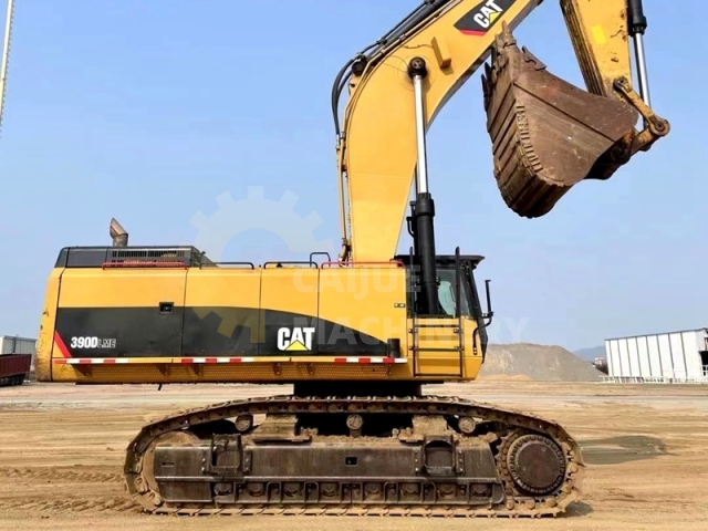 Used Caterpillar CAT390D