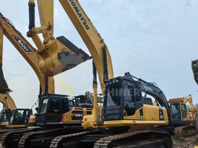 Used Komatsu PC450-8