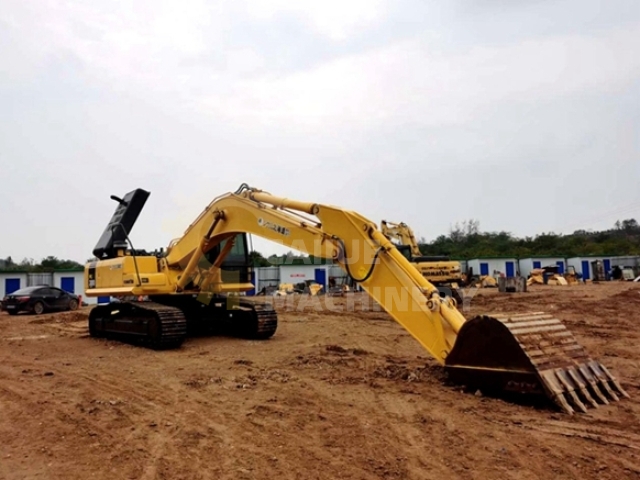 Used Komatsu PC300-7