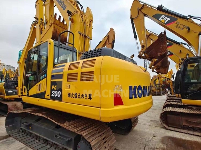 Used Komatsu PC200-10