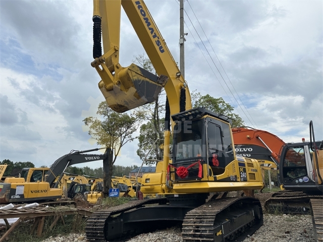 Used Komatsu PC240-8