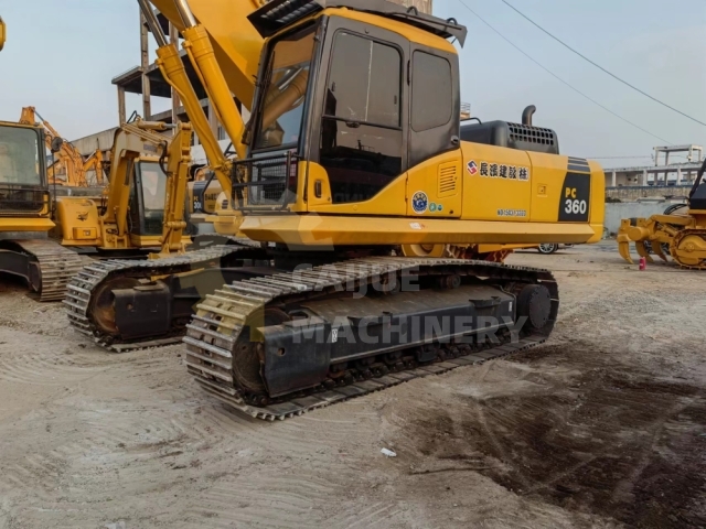 Used Komatsu PC360-7