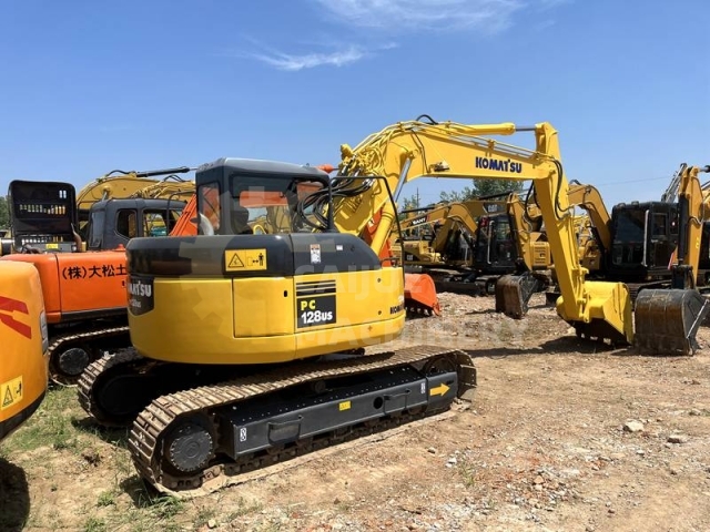 Used Komatsu PC128