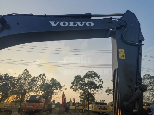 Used Volvo EC290