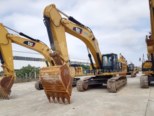 Used Caterpillar CAT345D