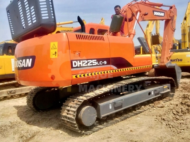 Used Doosan DH225-9