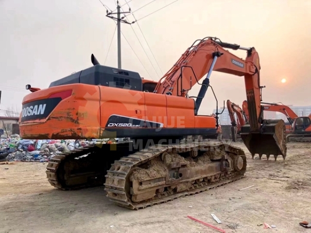 Used Doosan DX520LC-9C