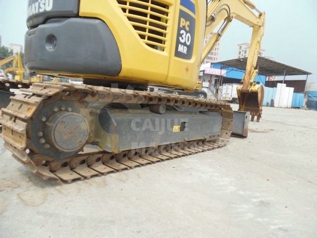 Used Komatsu PC30MR-2