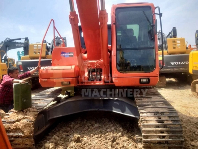 Used Doosan DH225-9