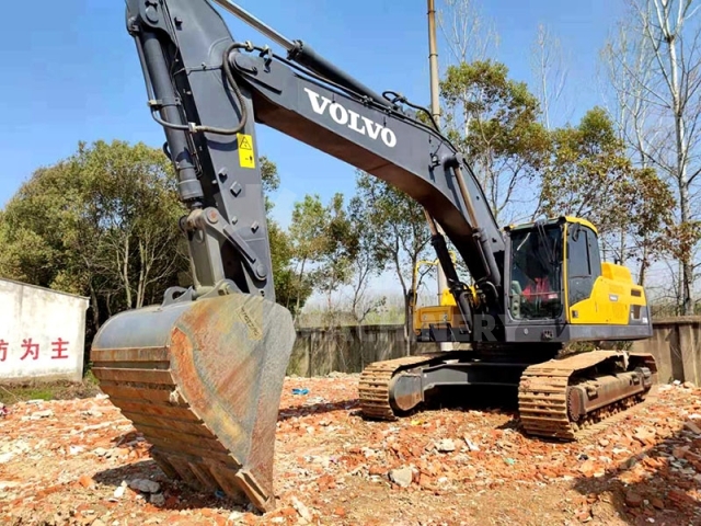 Used Volvo EC380D