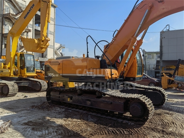 Used Hyundai R305L-9T