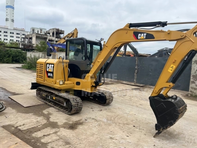 Used Caterpillar CAT305.5E2