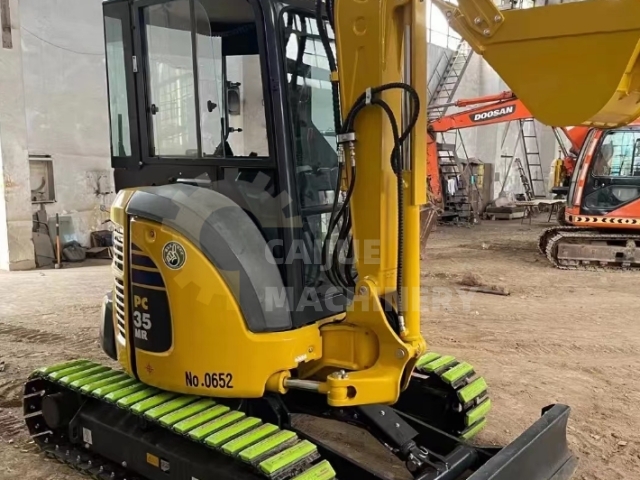 Used Komatsu PC35