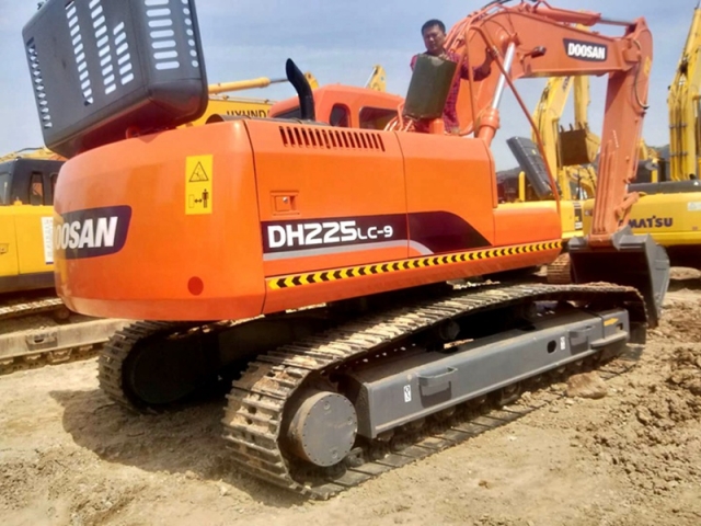 Used Doosan DH225-9