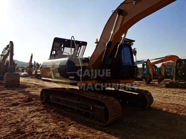 Used Caterpillar CAT326D