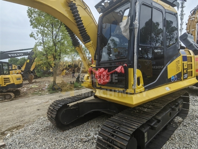 Used Komatsu PC130-7