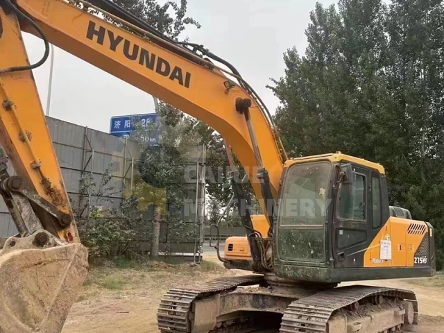 Used Hyundai R215VS