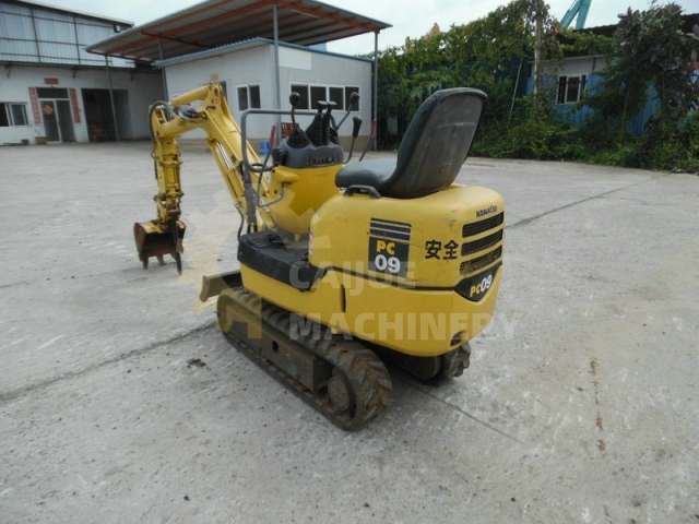 Used Komatsu PC09-1