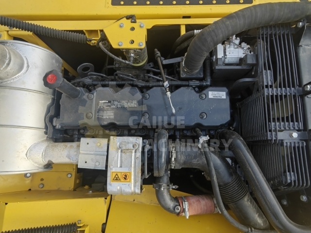 Used Komatsu PC200-8