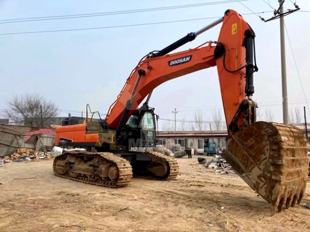 Used Doosan DX520LC-9C