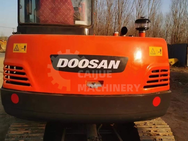 Used Doosan DH55