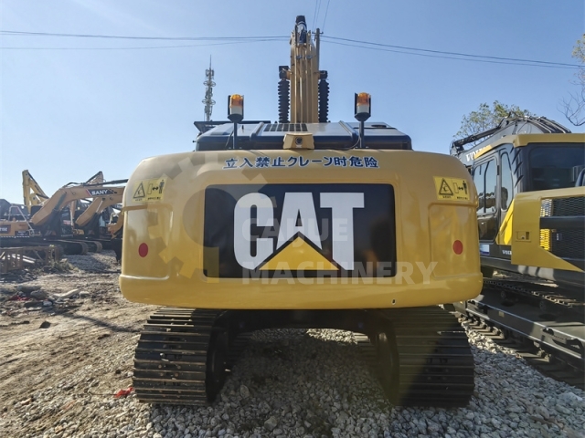 Used Caterpillar CAT320D2