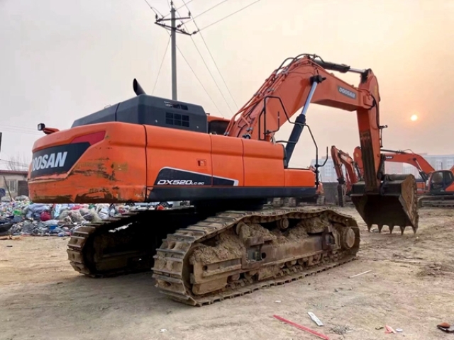 Used Doosan DX520LC-9C