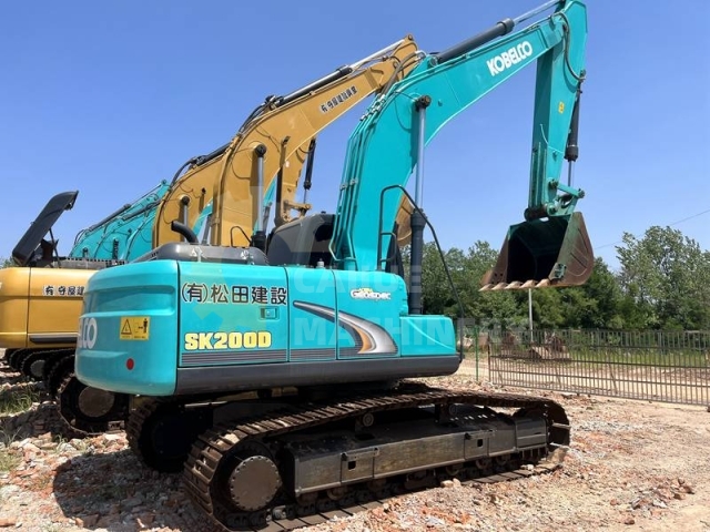 Used Kobelco SK200-8